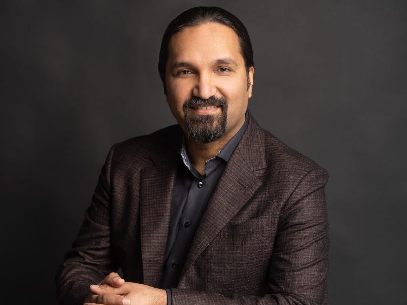 Изображение к статье: Я технический директор, который создал AI-клон себя. Это дало мне больше времени, чтобы проводить с детьми.