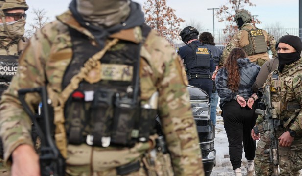 기사 이미지: 불법 정지' 주장은 틀렸을 뿐 아니라 위험합니다