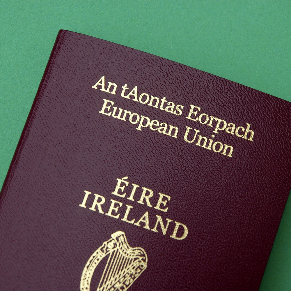 Изображение к статье: Отозвано почти 13 000 ирландских паспортов из-за «технической проблемы».