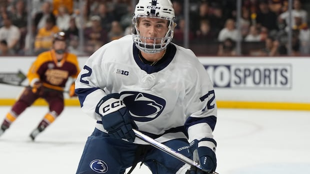 기사 이미지: 캐나다 하키 스타 개빈 맥케나, 가중 폭행 혐의로 기소