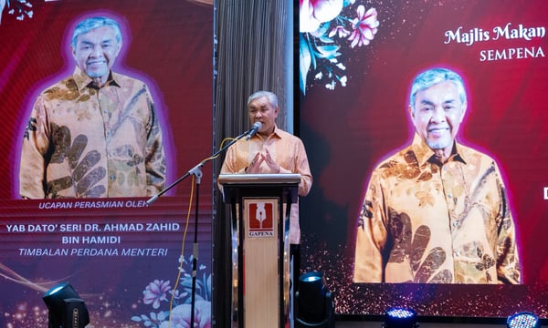 Image for the article: Malaysian Prosecutors Drop Charges Against Deputy PM and Key Anwar Ally