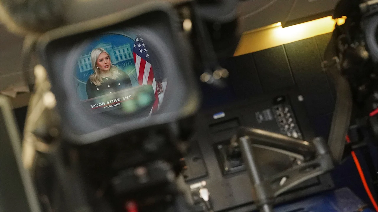 Изображение к статье: База Трампа MAGA разделилась, когда ведущие медиа-деятеля критикуют войну в Иране