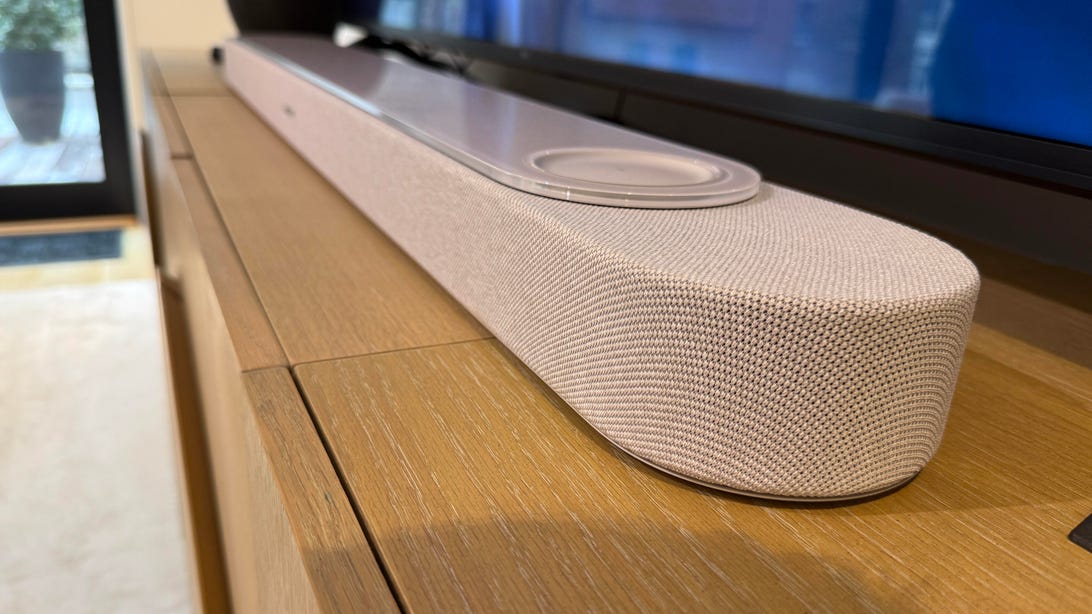 文章配图： Bose Lifestyle Ultra 回音壁音箱，让您通过喜爱的音乐应用进行控制