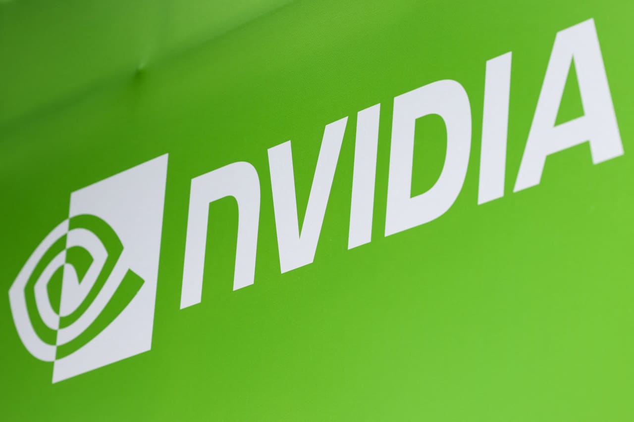 文章配图： Nvidia 与康宁达成的新协议验证了当前最热门的 AI 趋势之一。