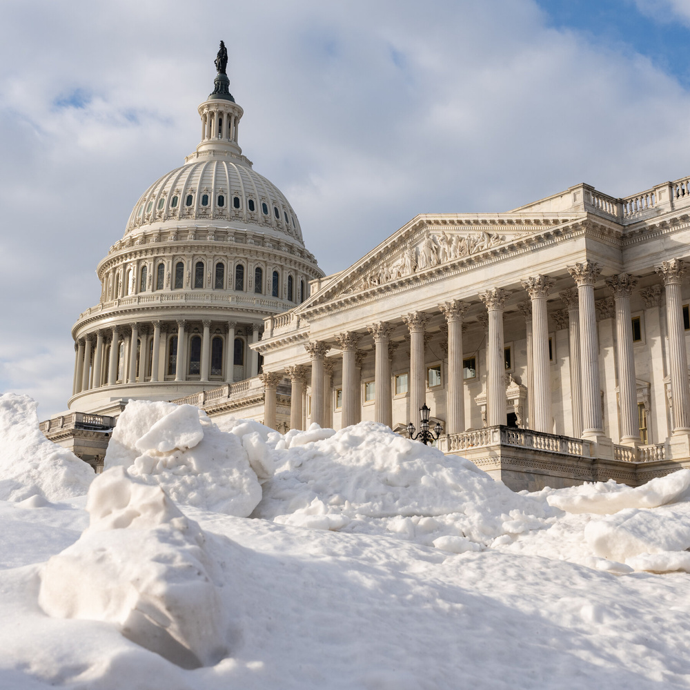 Image for the article: House Moves Toward Passing Deal to End Partial Shutdown