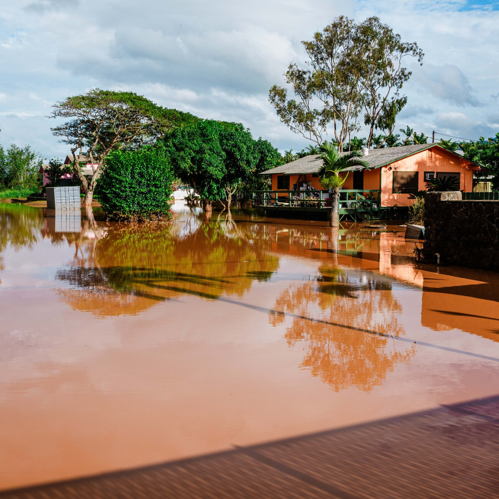 Изображение к статье: Части Гавайев ожидают до фута (30 см) или больше осадков от очередной бури.