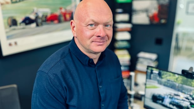 Изображение к статье: StubHub оштрафовала мужчину более чем на 3000 долларов после исчезновения загруженных билетов.