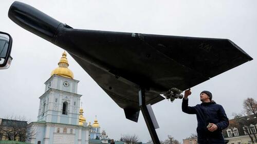 Изображение к статье: Зеленский предупреждает, что война в Иране может лишить Украину критически важных американских вооружений.
