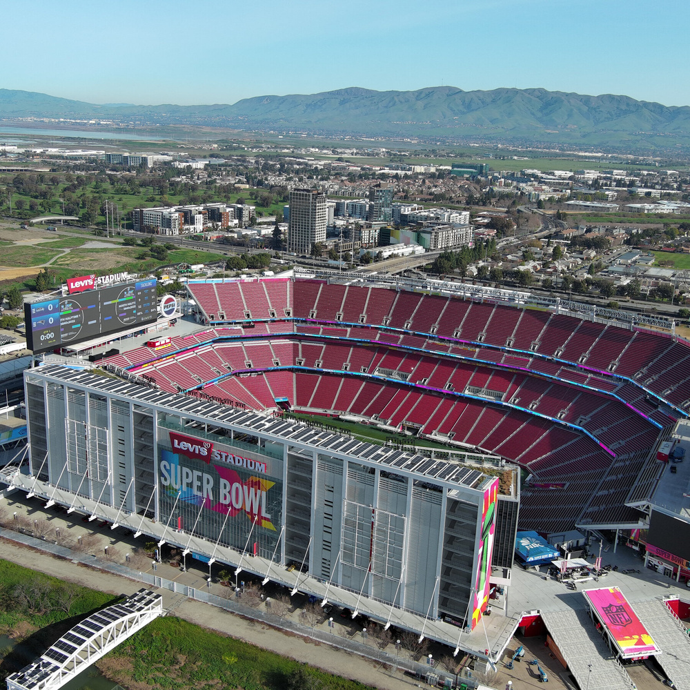 Image for the article: A Super Bowl in Silicon Valley Filled With Valley Billionaires