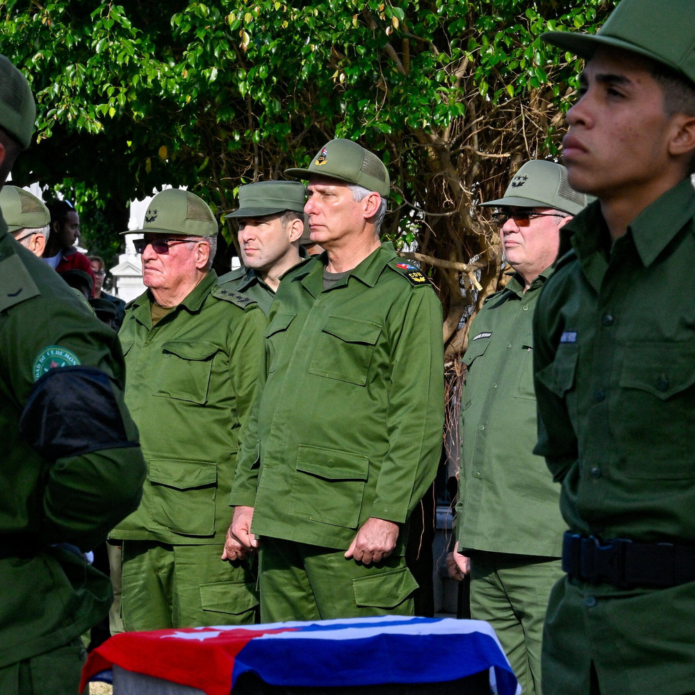 Изображение к статье: Под давлением Трампа кубинский лидер призывает к "срочным" экономическим переменам