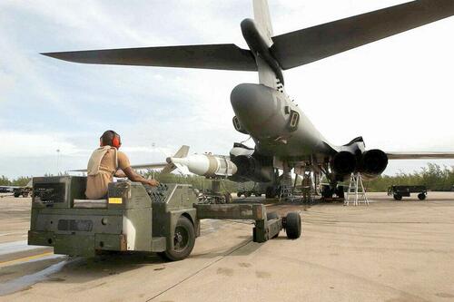 Изображение к статье: Трамп заявил, что он 'разочарован' Стармером за блокировку использования Диего-Гарсия для ударов по Ирану