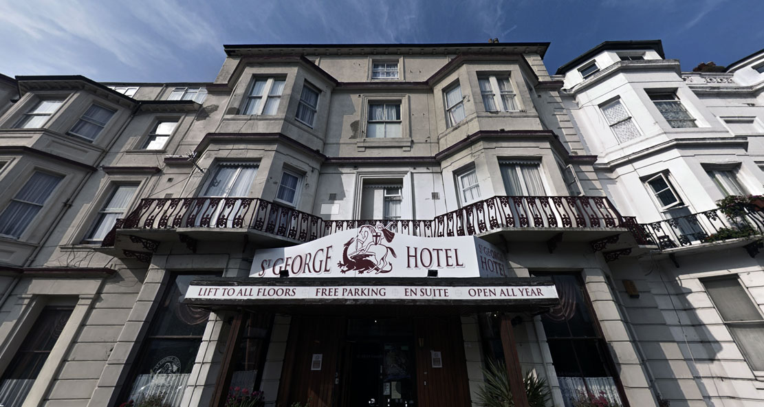 Image for the article: Judge: "plugging in a microwave" doesn't turn room into a flat