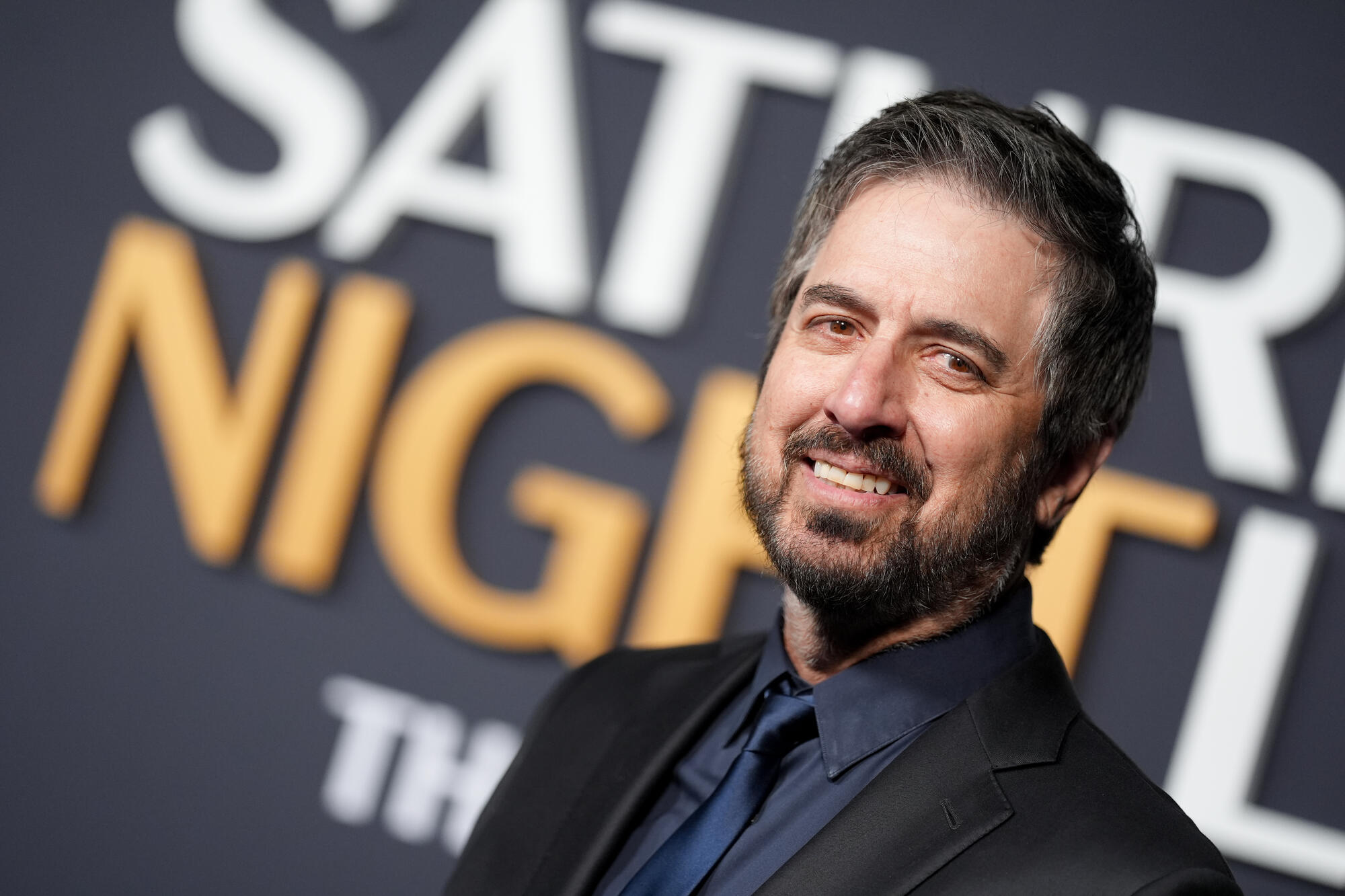 Изображение к статье: Рэй Романо возглавит пилотный проект HBO Max «Как выжить без меня»